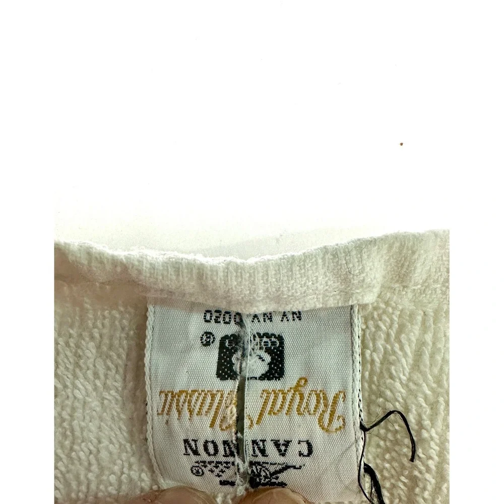 Vintage Royal Cannon Royal Family White Hand Towel 100% Cotton Made in USA 25x15